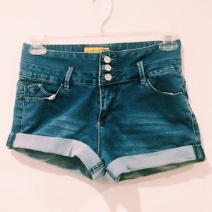 3 BUTTON UP SHORT SHORTS